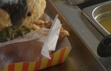 caribbean-daily-trinidad-bake-and-shark-at-maracas-beach