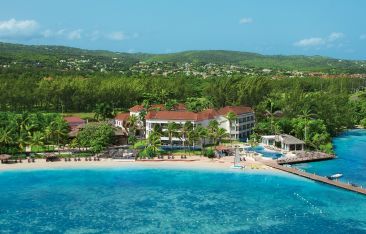 hot-news-amresorts-says-no-to-straws