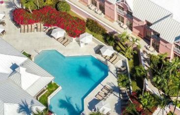hot-news-comfort-suites-paradise-island-inducted-into-tripadvisor-hall-of-fame