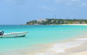 hot-news-lights-on-anguilla-is-lit-this-christmas