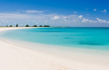 travel-log-blue-skies-and-white-sandy-beaches-the-turks-caicos-islands