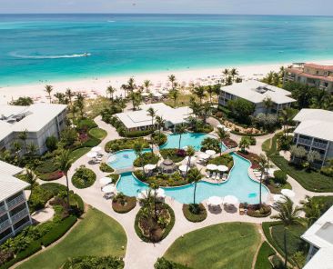 Sibling_resorts_Ocean_Club_and_Ocean_Club_West_are_family-friendly_on_Grace_Bay_Beach_Photo_Credit_Ocean_Club_Resorts