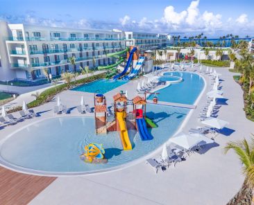 Splash_Park_and_water_slides_are_family_favorites_Photo_Credit_Serenade_Punta_Cana_Beach_Spa_Resort