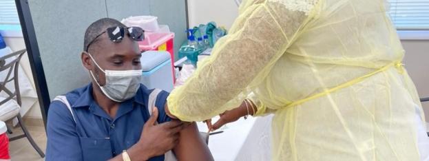 hot-news-antigua-and-barbuda-begin-vaccinations-for-tourism-frontline-workers