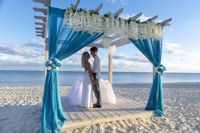 Viva Wyndham Fortuna Beach on Grand Bahama Island is picture-perfect for a wedding Photo Credit Viva Wyndham